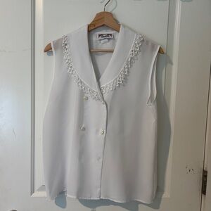 100% polyester in case you don’t like to wear this fabric.